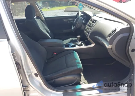 2015 Nissan Altima 2.5/2.5 S/2.5 Sl/2.5 Sv из США, поврежденный, VIN 1N4AL3AP2FC245789